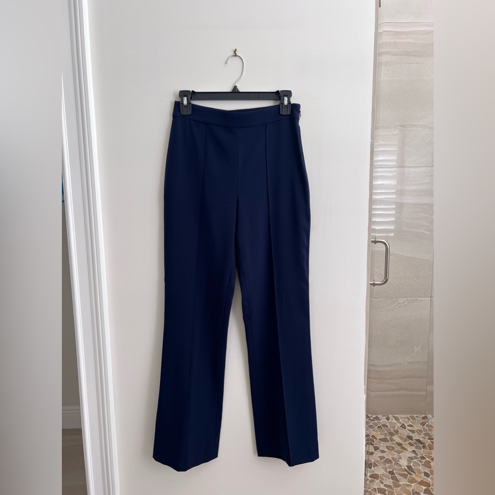 Alice + Olivia Jalisa Wide-Leg pants in navy.